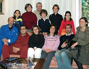 Gigliola Irma Mazzabufi, il marito Nino Russo e la loro famiglia (2009)