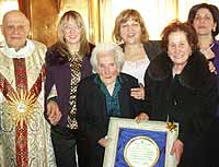 Nonna Giuseppa Castiglione festeggia i 100 anni