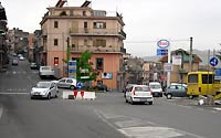 La rotonda provvisoria in Via Messina-Etna