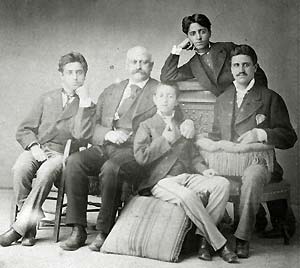 I quattro fratelli Cimbali con il padre Antonino